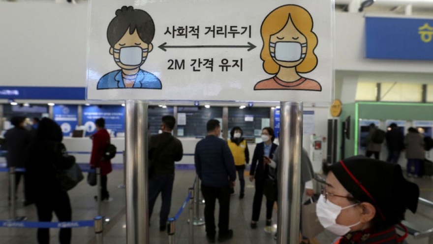 Hàn Quốc dỡ bỏ quy định đeo khẩu trang