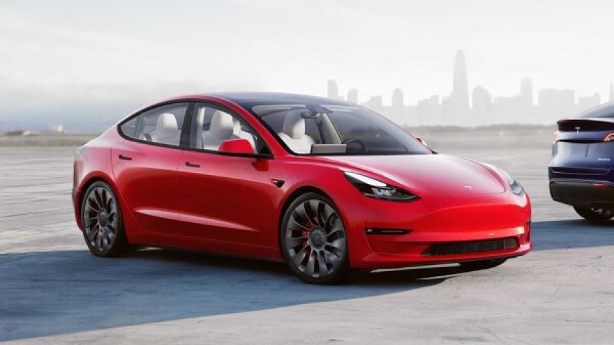 Tesla triệu hồi hơn 1 triệu xe tại Mỹ để cập nhật hệ thống đảo chiều