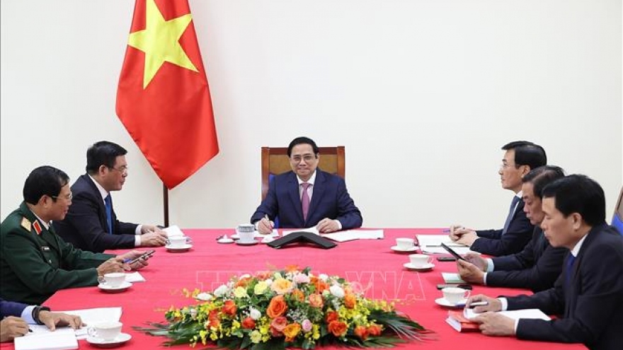 Thủ tướng Phạm Minh Chính điện đàm với Thủ tướng Quốc vụ viện Trung Quốc