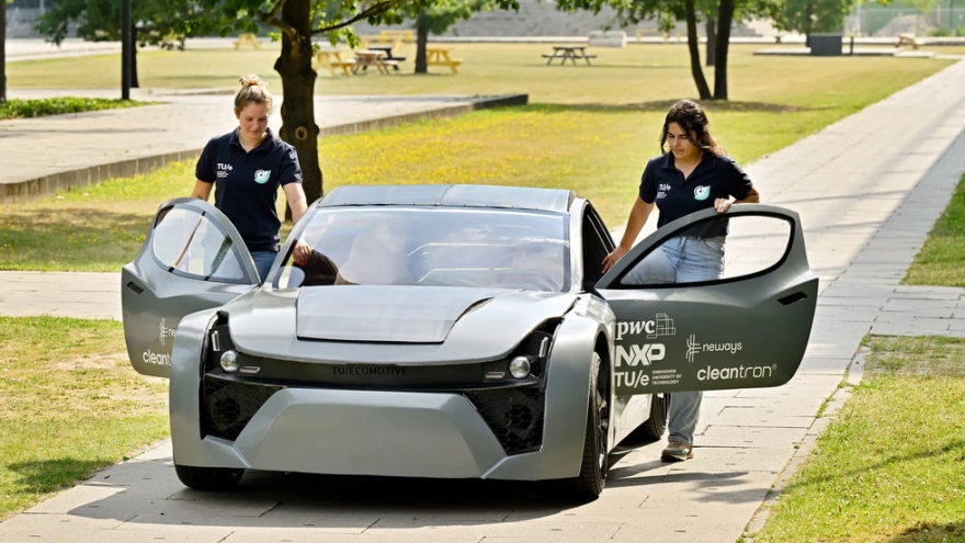 Hà Lan sáng chế xe điện hút khí CO2 khi di chuyển