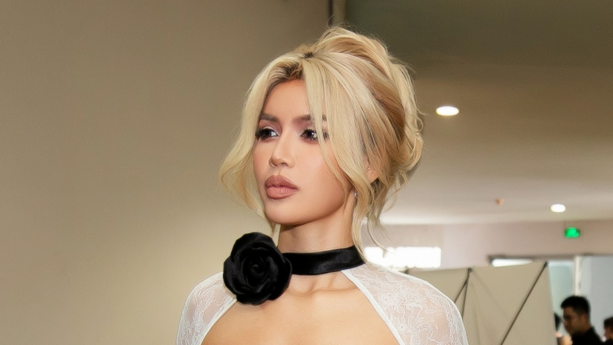 Minh Tú gây "sốc" khi hóa thân thành Kim Kardashian
