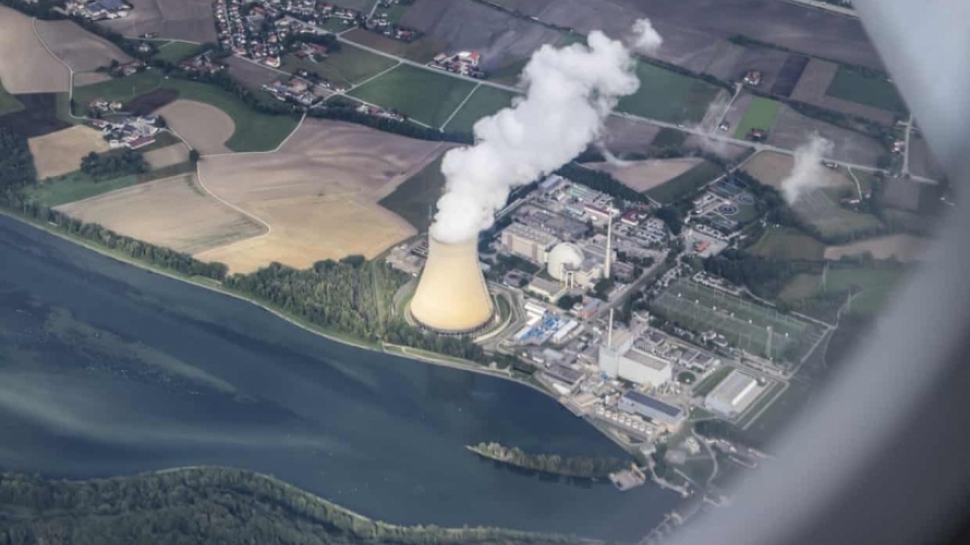 Đức kéo dài hoạt động 2 nhà máy điện hạt nhân, châu Âu quyết áp trần giá khí đốt