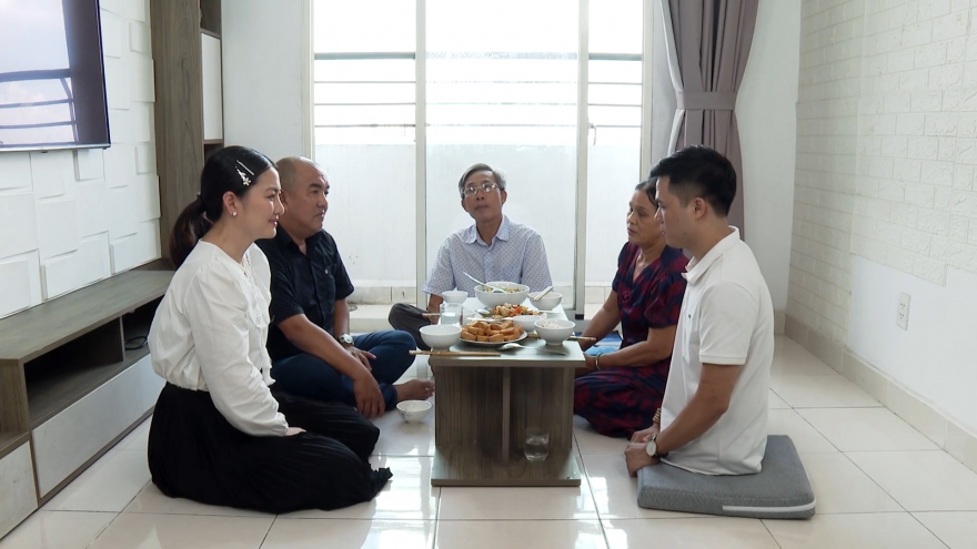 Ngọc Lan xúc động trước nghị lực phi thường của “Nick Vujicic Việt Nam”