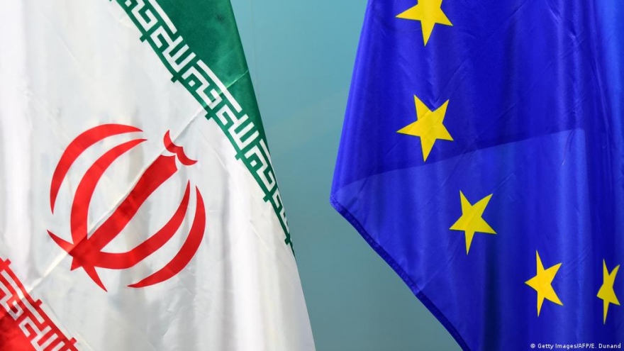 Iran “ăn miếng, trả miếng” trừng phạt EU