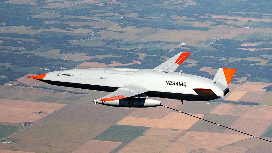 Gần 80 năm sau vụ thử nghiệm đầu tiên, Mỹ nối lại tham vọng đưa UAV lên tàu sân bay