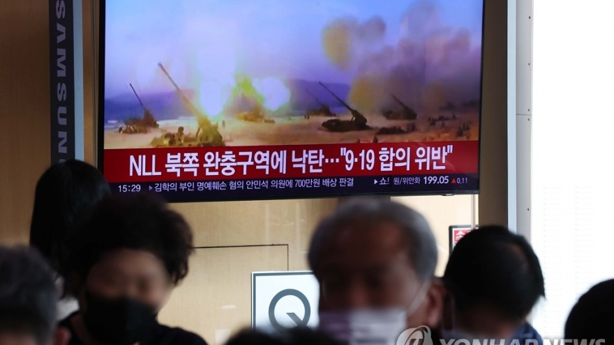 Triều Tiên bắn hàng trăm quả đạn pháo đáp trả các cuộc tập trận của Hàn Quốc