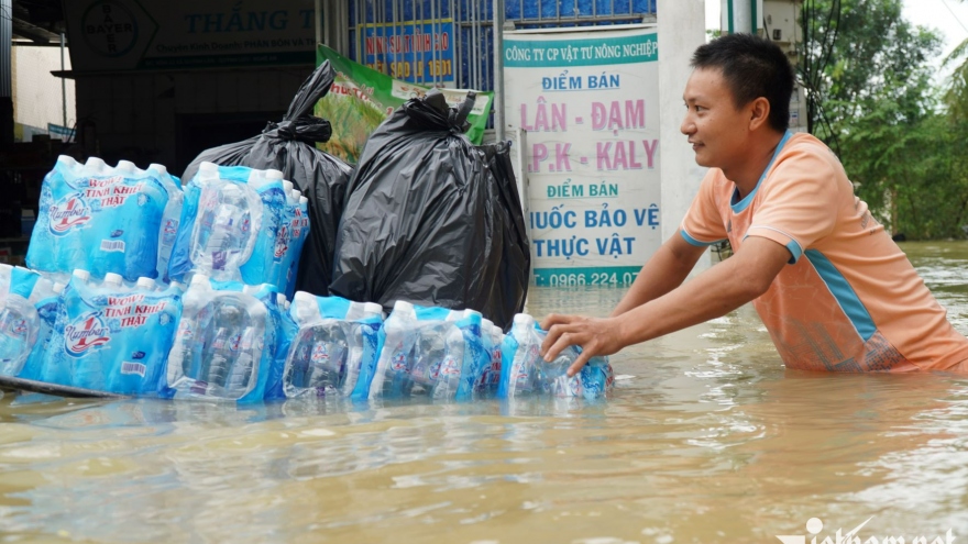 Gần 1.700 hộ dân ở Hà Tĩnh bị ngập