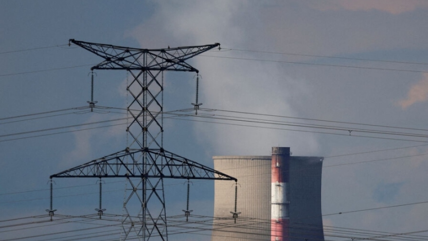 Pháp đối mặt nguy cơ giảm sản lượng điện hạt nhân nghiêm trọng do đình công 