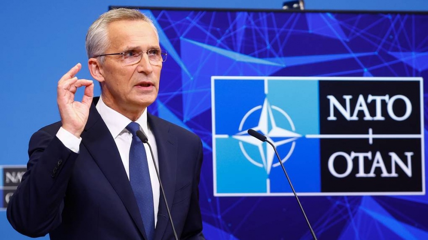 Tổng thư ký Stoltenberg: Kho vũ khí của NATO đã cạn kiệt