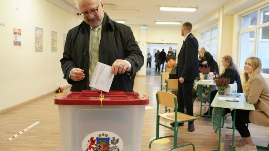 Bầu cử Latvia: Đảng cầm quyền chiến thắng nhưng không đủ để thành lập chính phủ