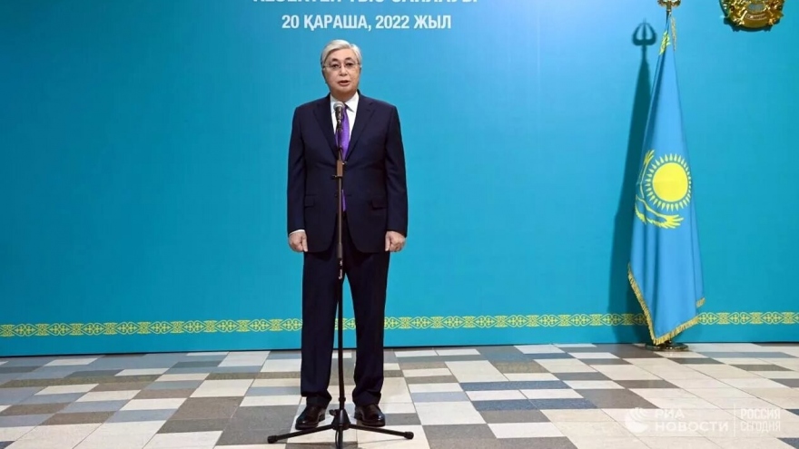 Tổng thống Tokayev đang chiến thắng trong cuộc bầu cử trước hạn ở Kazakhstan