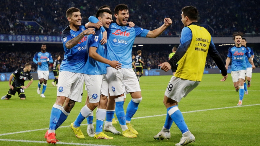 Kết quả Serie A: Napoli tạo ra khoảng cách lớn với AC Milan