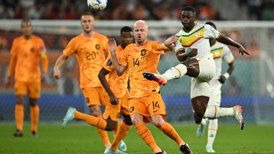 ĐT Hà Lan trở lại World Cup với chiến thắng nhọc nhằn trước Senegal