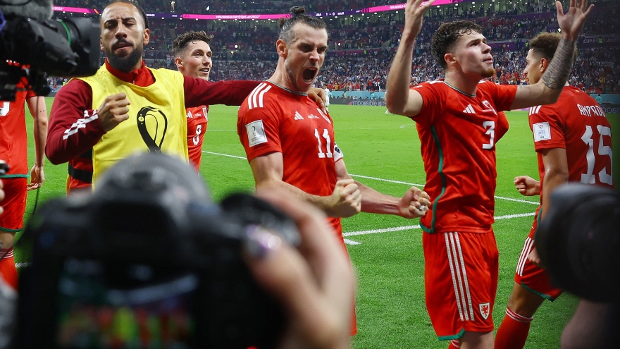 Gareth Bale ghi bàn ra mắt World Cup, ĐT Xứ Wales thoát thua ĐT Mỹ