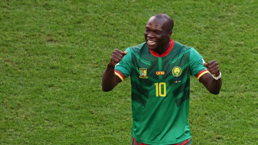 Cameroon 3-3 Serbia: Rượt đuổi kịch tính, đỉnh cao thay người