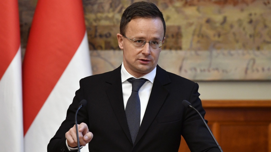 Hungary không ủng hộ viện trợ chung của EU cho Ukraine