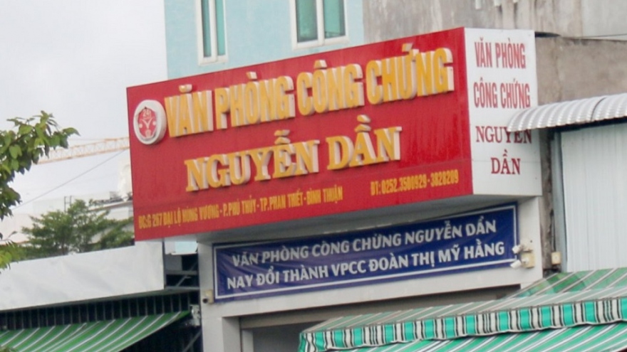 Khởi tố nguyên Trưởng Văn phòng công chứng ở Bình Thuận