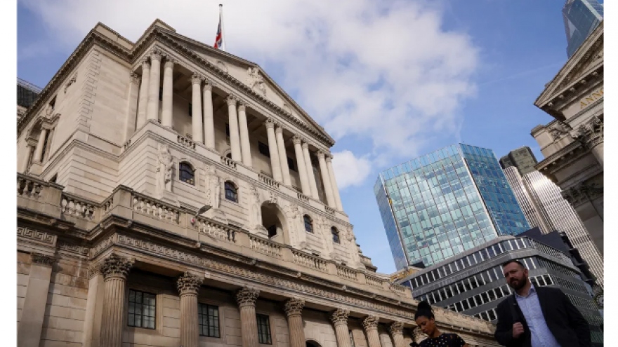 Ngân hàng Trung ương Anh tăng lãi suất lớn nhất kể từ năm 1989