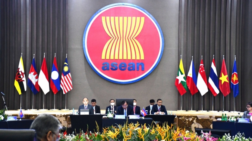 Hiện thực hóa một "ASEAN Tầm vóc – tâm điểm tăng trưởng”