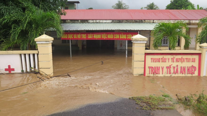 Phú Yên chủ động di dời người dân vùng sạt lở, ngập lụt