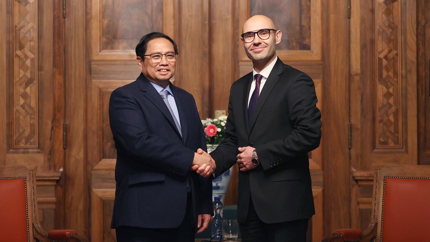Thủ tướng Phạm Minh Chính gặp Tổng Thư ký Toà trọng tài thường trực tại Hà Lan