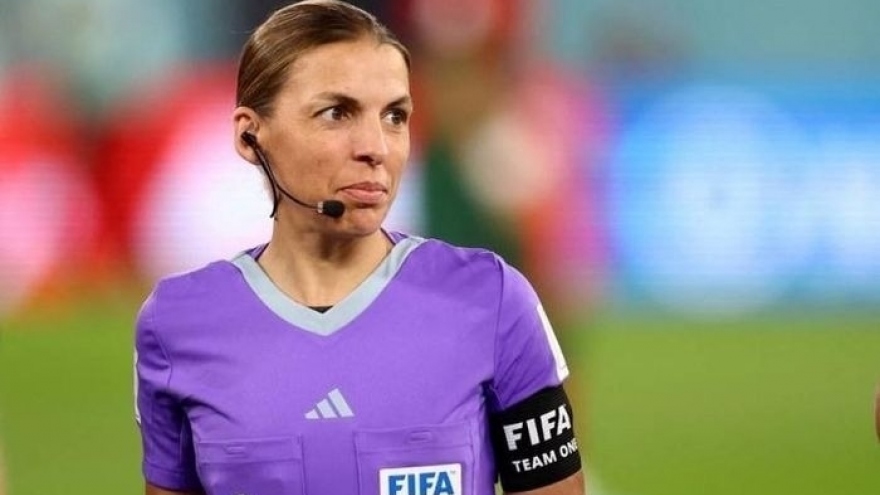 Thách thức cho nữ trọng tài tại World Cup 2022