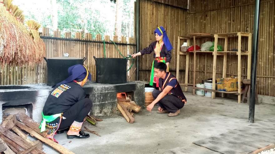 Du lịch cộng đồng đơm hoa kết trái ở vùng cao Quảng Ninh