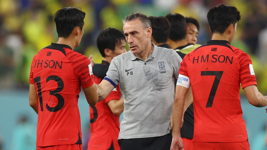 HLV Hàn Quốc từ chức sau khi thua Brazil