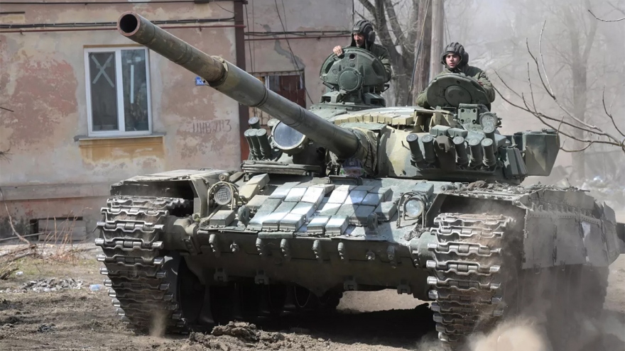 Đều tung đòn mạnh mẽ, Nga và Ukraine đang thay đổi chiến thuật tấn công?