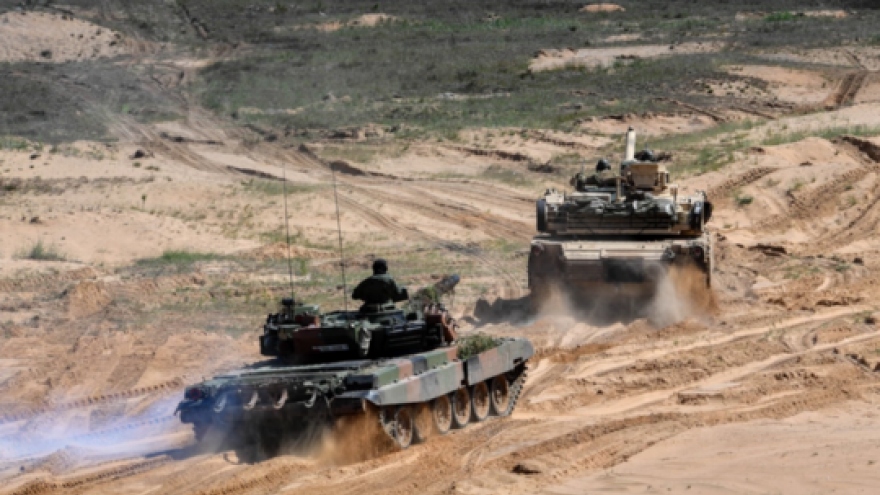 Đức nêu điều kiện phê duyệt xe tăng Leopard cho Ukraine