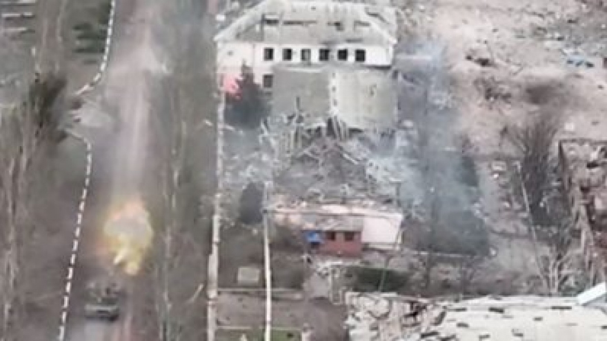 Toàn cảnh cuộc giao tranh ác liệt, súng nổ rền vang tại thành phố Soledar (Ukraine)