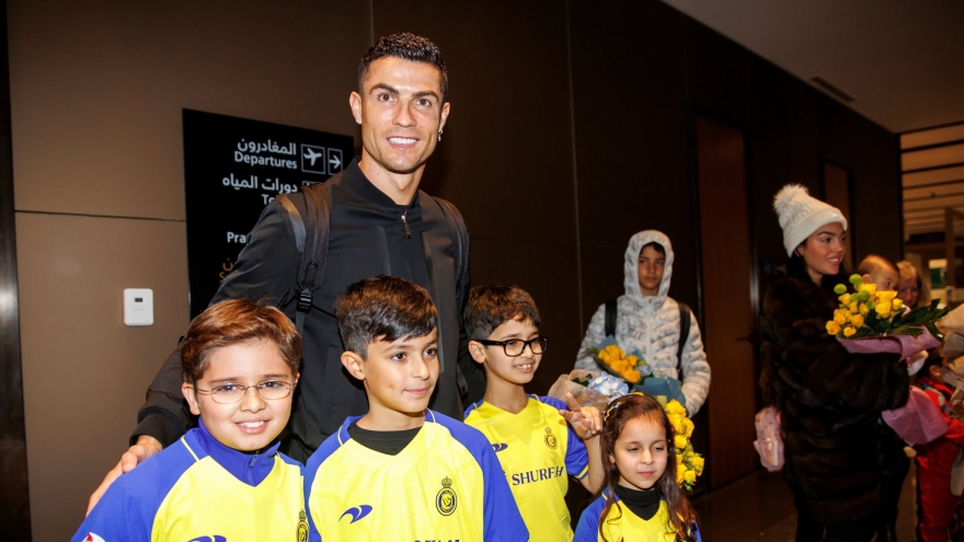 Đêm nay, Cristiano Ronaldo sẽ chính thức ra mắt Al Nassr