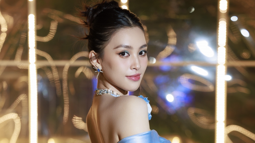 Hoa hậu Trần Tiểu Vy được trao giải “Mỹ nhân của năm 2022”