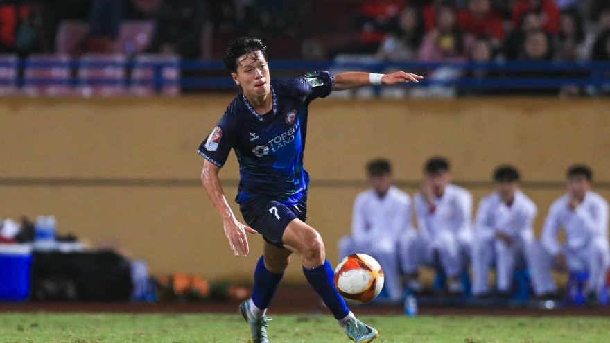 Chuyển nhượng V-League: Hà Tĩnh chiêu mộ cầu thủ Việt kiều cho mục tiêu trụ hạng