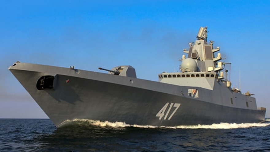 Khu trục hạm Nga mang tên lửa siêu thanh tập trận tại Đại Tây Dương