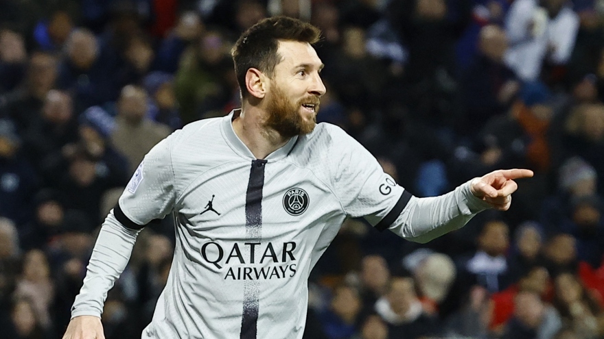 Mbappe gặp vận xui, Messi "giải cứu'' PSG trên sân Montpellier