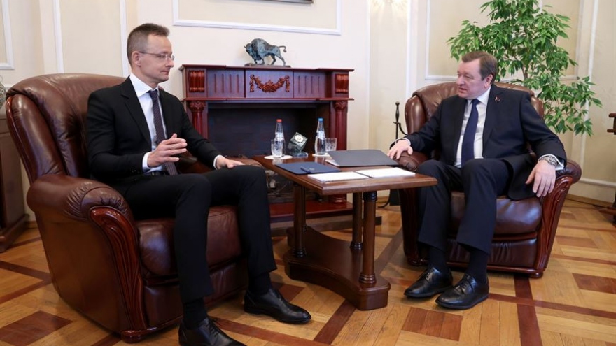 Chuyến thăm đầu tiên của một ngoại trưởng EU đến Belarus kể từ năm 2020