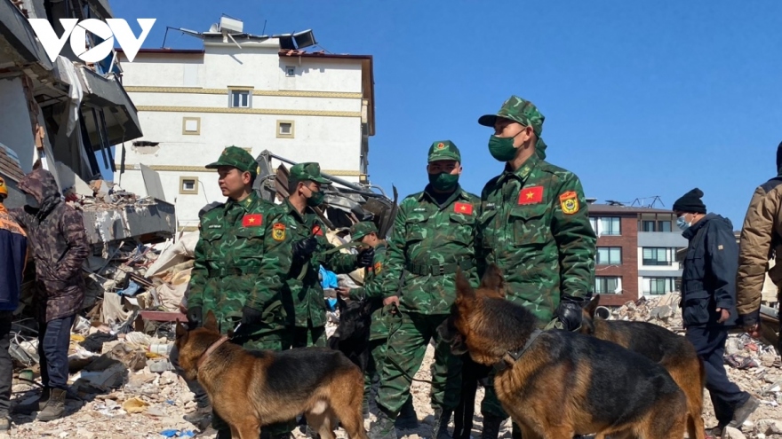 Bộ trưởng Quốc phòng động viên lực lượng tham gia cứu nạn, cứu hộ tại Thổ Nhĩ Kỳ