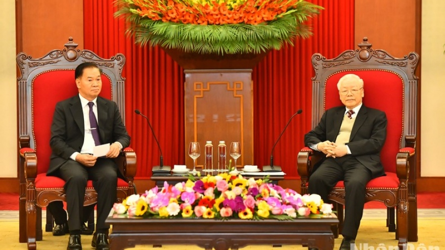 Tổng Bí thư tiếp Đoàn đại biểu cấp cao Văn phòng Trung ương Đảng Nhân dân Lào