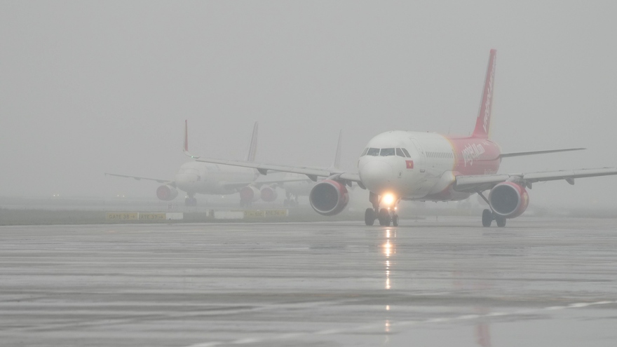 Hủy nhiều chuyến bay đi, đến Thanh Hóa do sương mù dày đặc