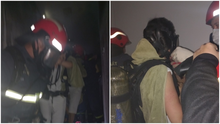 Cứu 6 người thoát nạn trong vụ cháy quán massage tại Long Biên