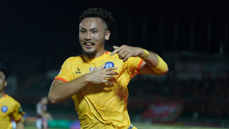 Cầu thủ Việt kiều khiến CLB TP.HCM chìm sâu ở đáy bảng V-League 2023