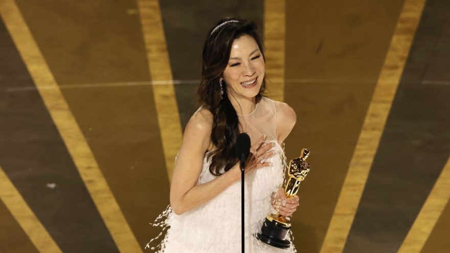 Dương Tử Quỳnh giành giải Oscar: "Đừng để ai nói rằng bạn đã hết thời"