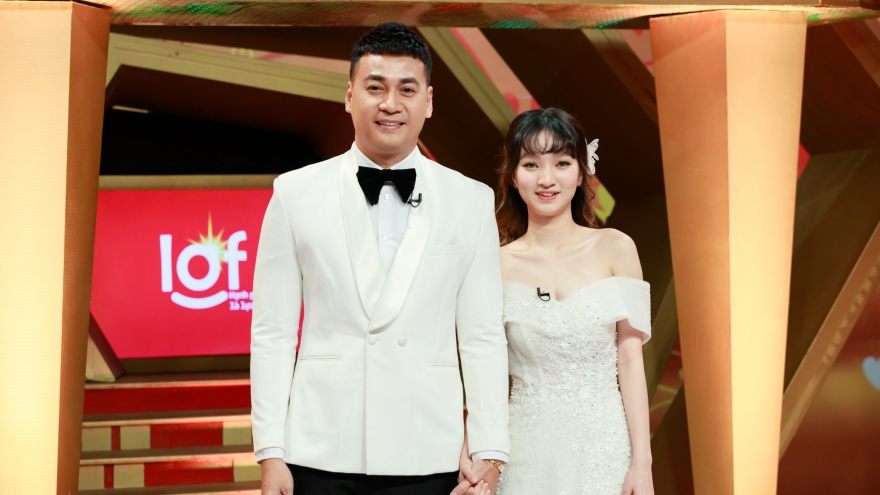 Diễn viên Ngọc Thuận lần đầu tiết lộ cuộc sống hôn nhân với vợ đẹp kém 18 tuổi