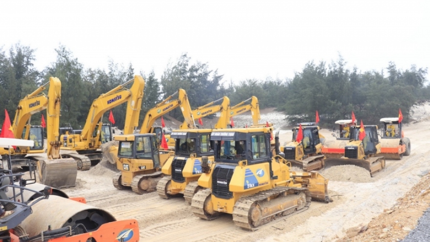 Gỡ vướng mắc dự án đường ven biển ở Quảng Bình