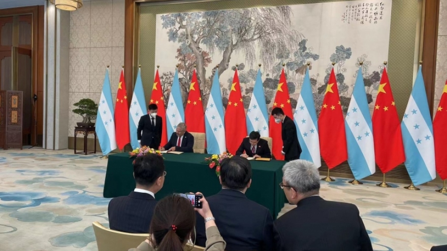 Trung Quốc chính thức thiết lập quan hệ ngoại giao với Honduras