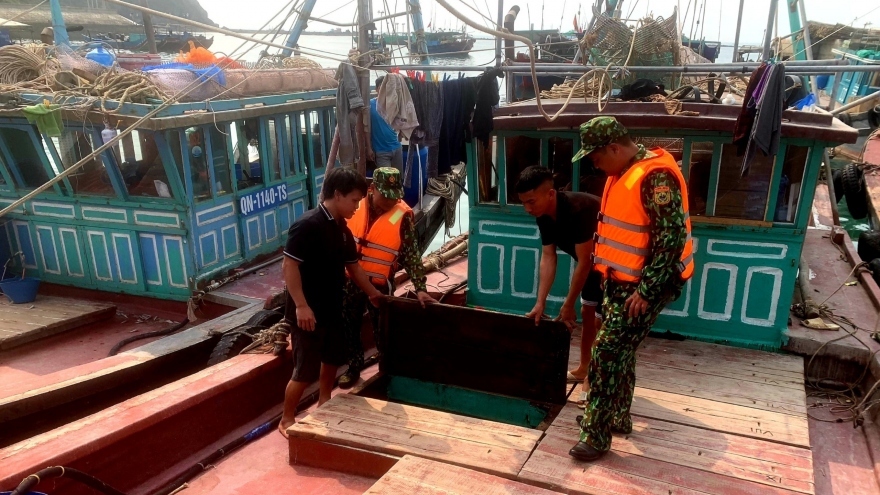 Biên phòng Quảng Ninh phát hiện 6 tàu khai thác thủy sản trái phép