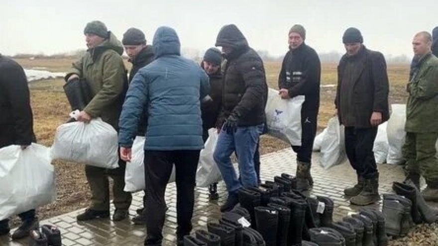 Nga và Ukraine trao đổi hơn 200 tù binh