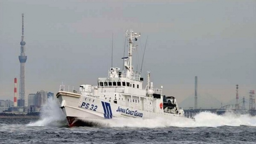 7 người mất tích sau vụ lật tàu đánh cá ngoài khơi Tây Nam Nhật Bản