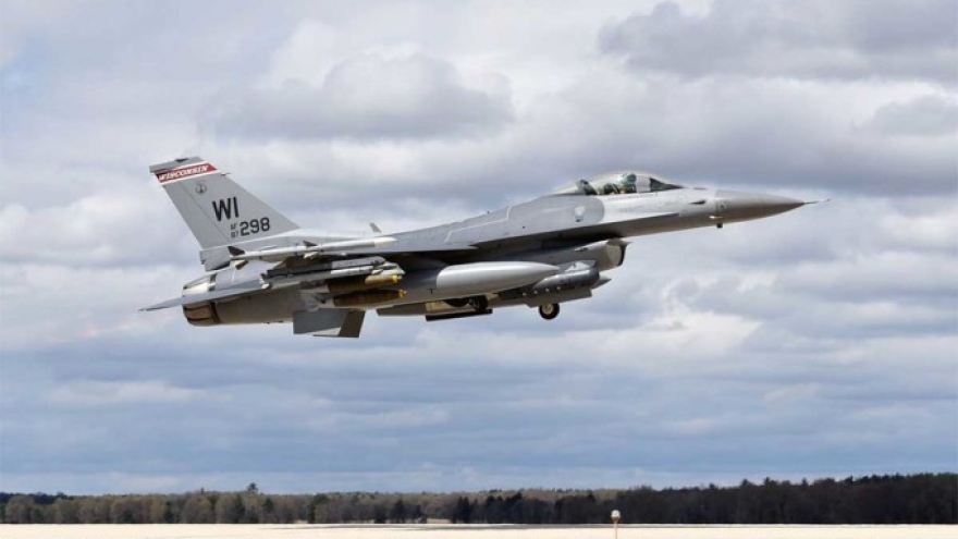 Tiêm kích F-16 không phải “viên đạn bạc” dành cho Ukraine